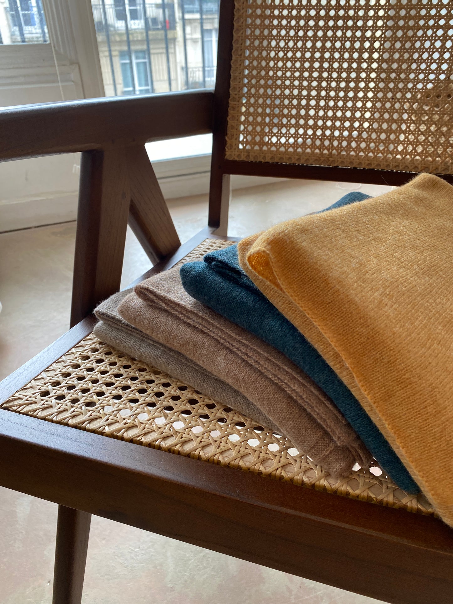 Super soft knitted cashmere scarf- Balsam