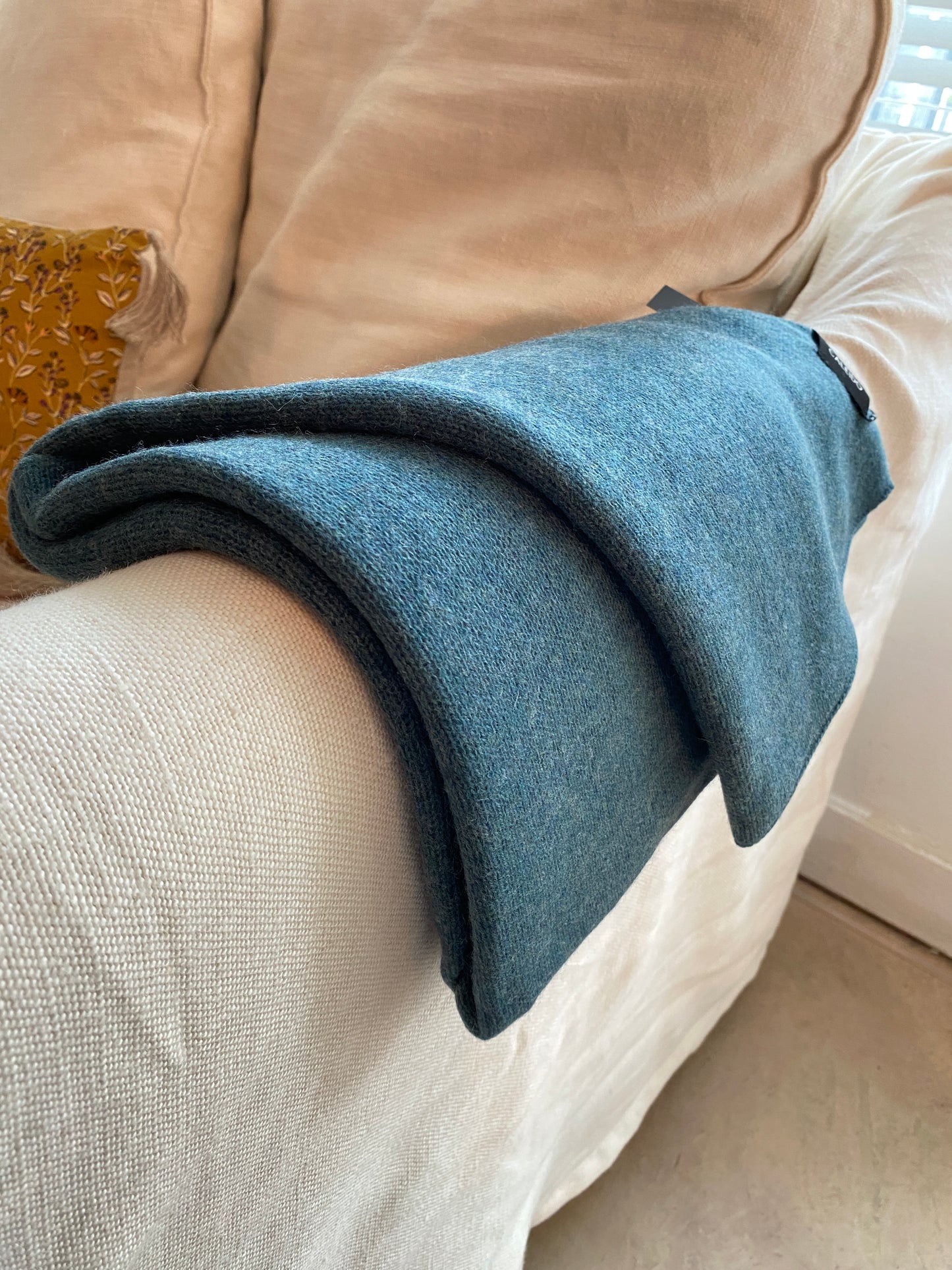 Super soft knitted cashmere scarf- Balsam