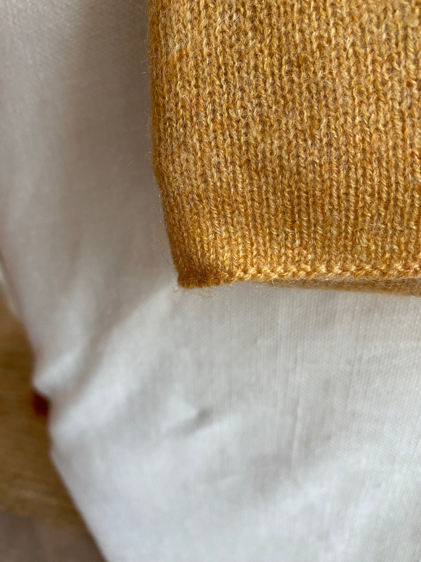 Super soft knitted cashmere scarf - amber gold