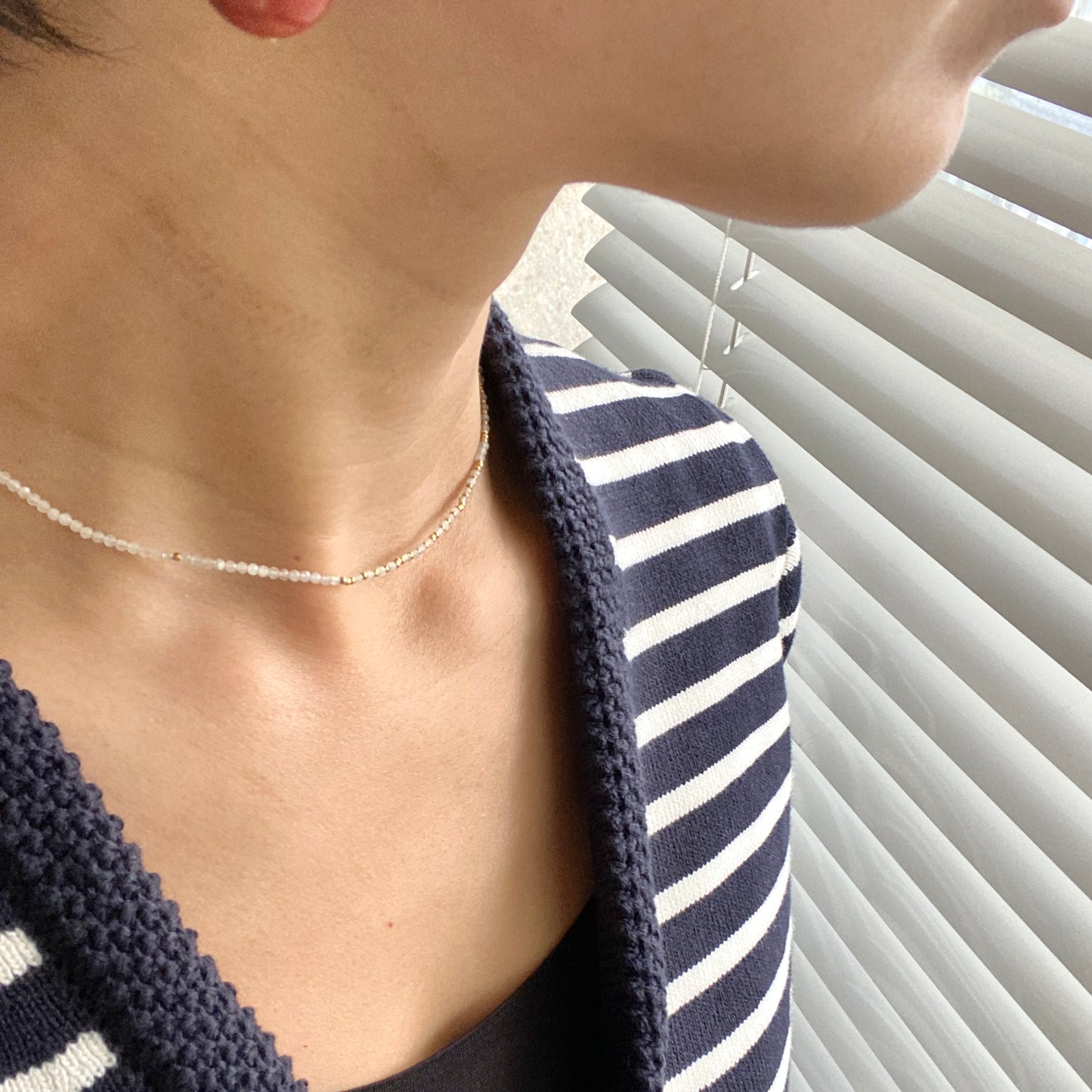 White moon stone necklace and mini golden pearls