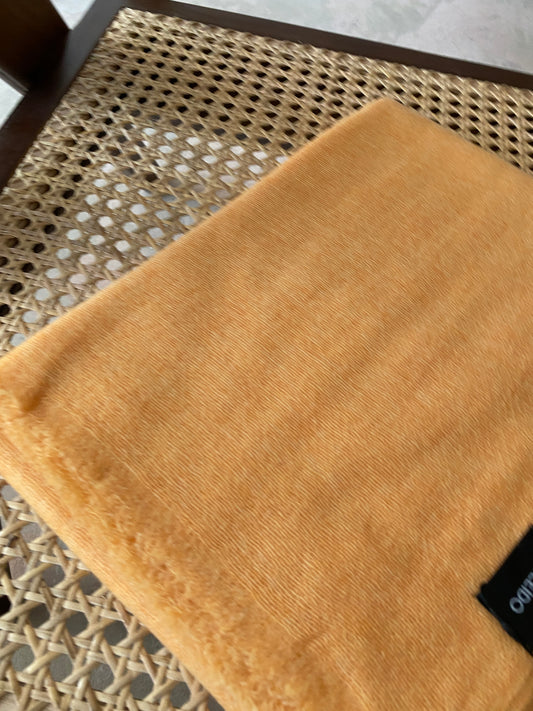 Écharpe en Cachemire gaze Mari Gold VENTE D'ARCHIVES