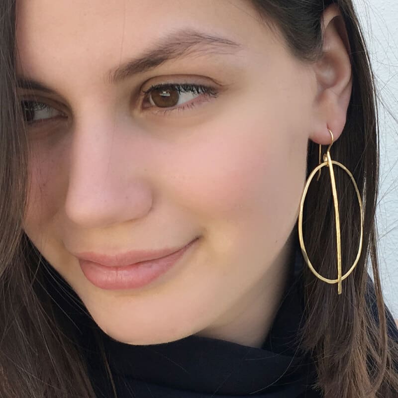 カムアラウンド ピアス