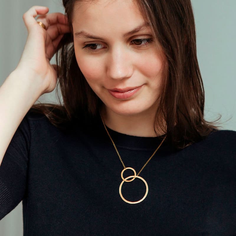 La Cala 'M' short necklace with a gold-plated silver + ruthenium chain