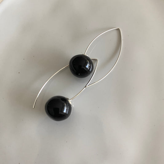 Morello cherry earrings Black (black)