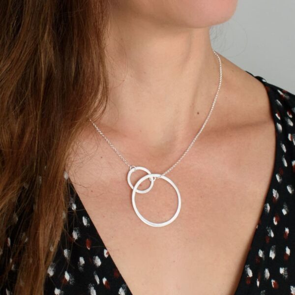 La Cala - Short necklace "M" - Silver