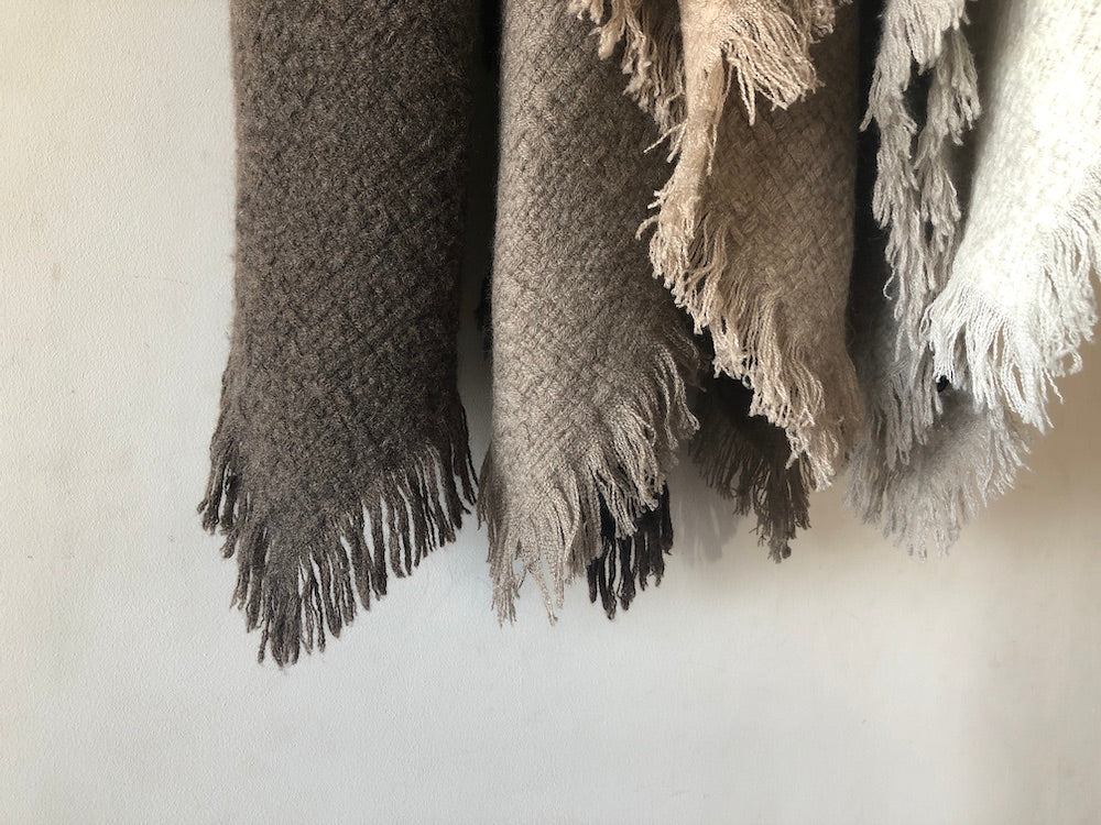 Super Soft Cashmere Square Scarf Gray Beige (Atmosphere)